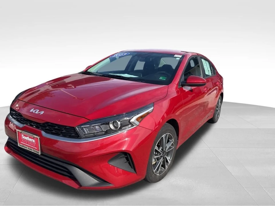 2023 Kia Forte - Image 4 of 12