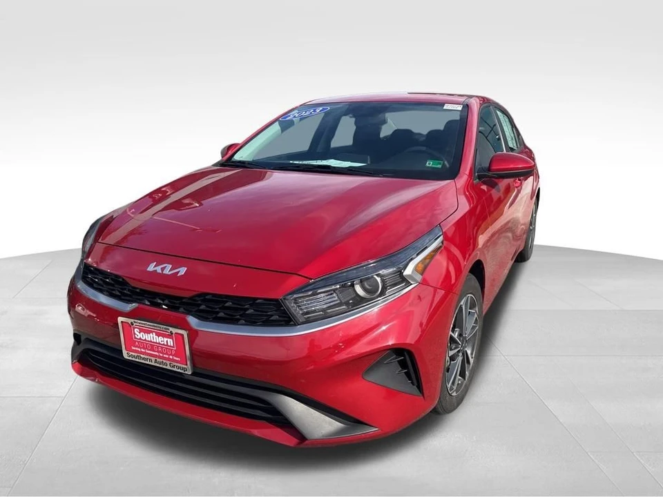 2023 Kia Forte - Image 6 of 12