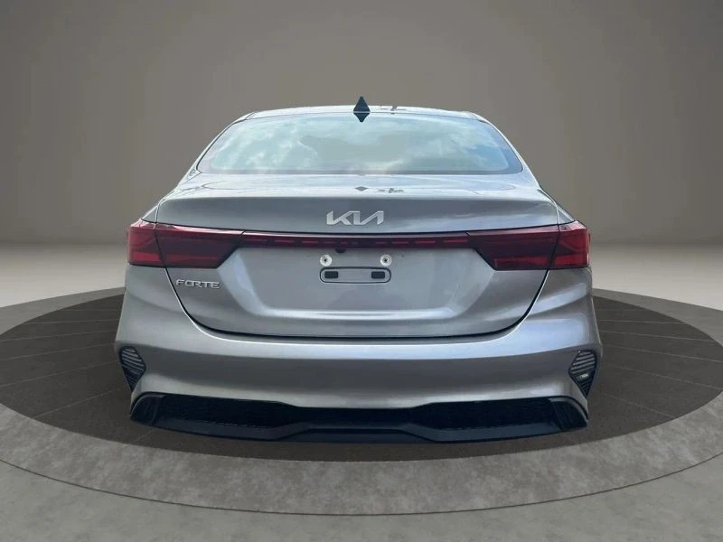 2023 Kia Forte - Image 6 of 12
