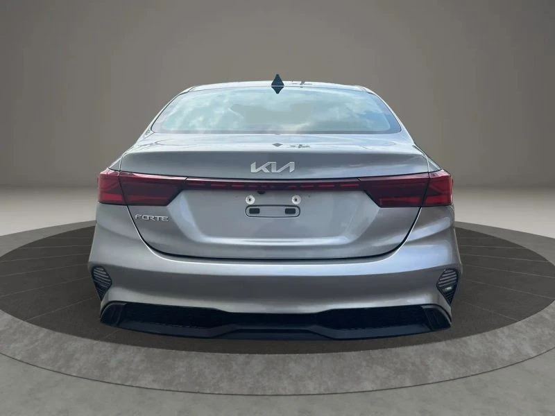 2023 Kia Forte - Image 6 of 12