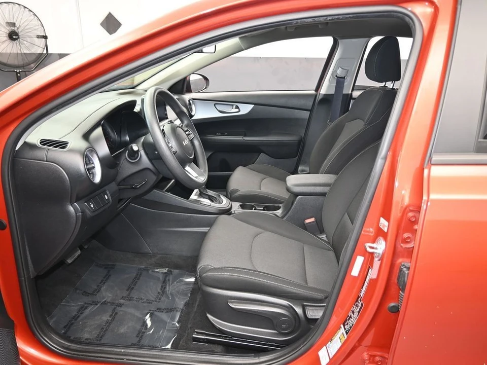2023 Kia Forte - Image 11 of 12