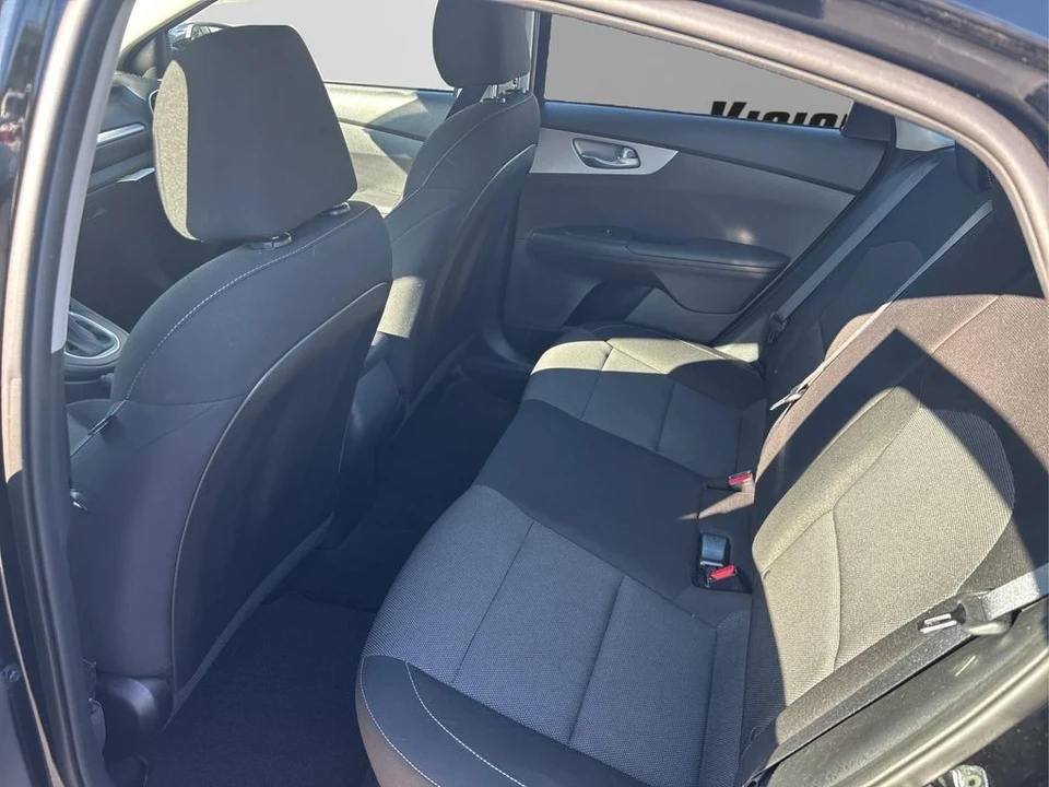 2023 Kia Forte - Image 9 of 12