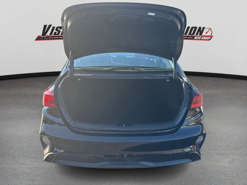 2023 Kia Forte - Image 10 of 12