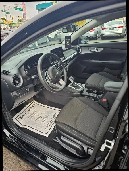 2023 Kia Forte - Image 7 of 12