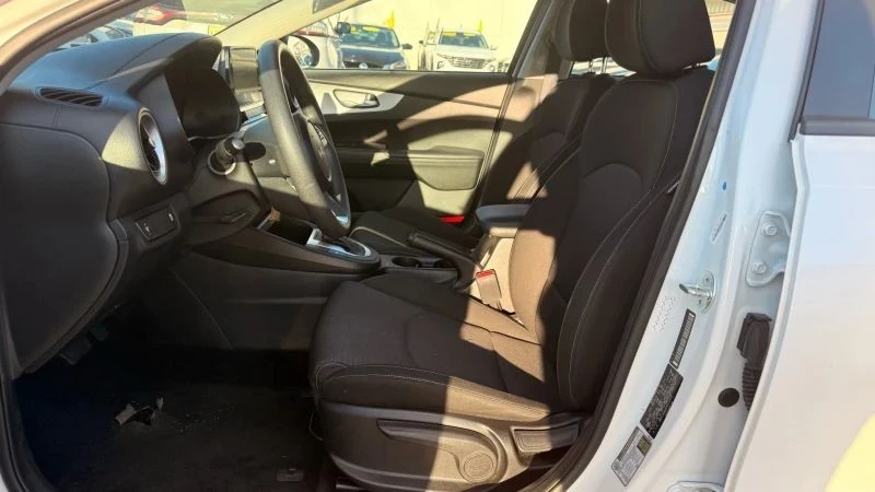 2023 Kia Forte - Image 12 of 12