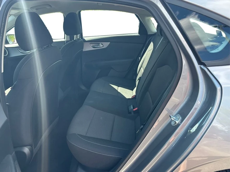 2023 Kia Forte - Image 10 of 12