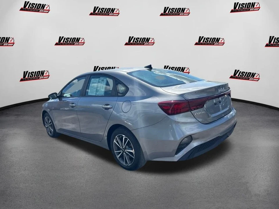 2023 Kia Forte - Image 7 of 12