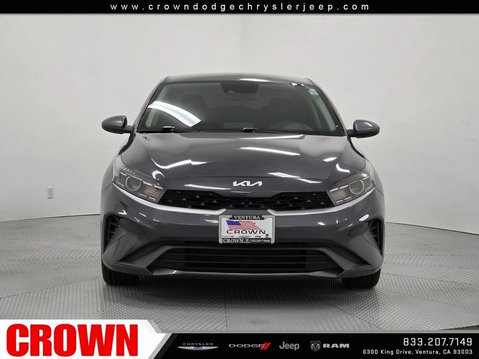 2023 Kia Forte - Image 2 of 12