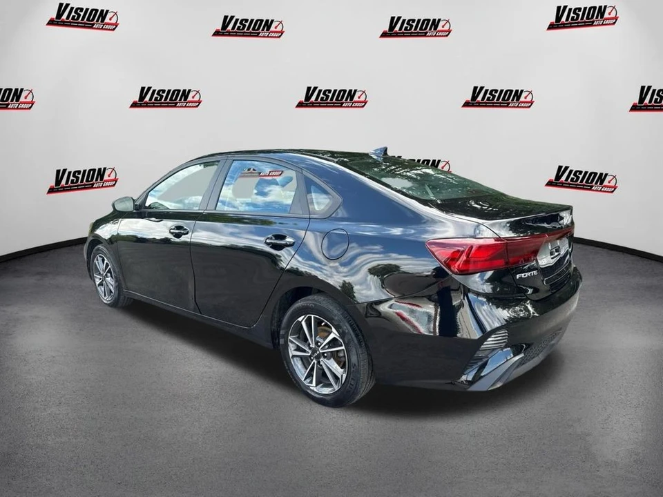 2023 Kia Forte - Image 7 of 12