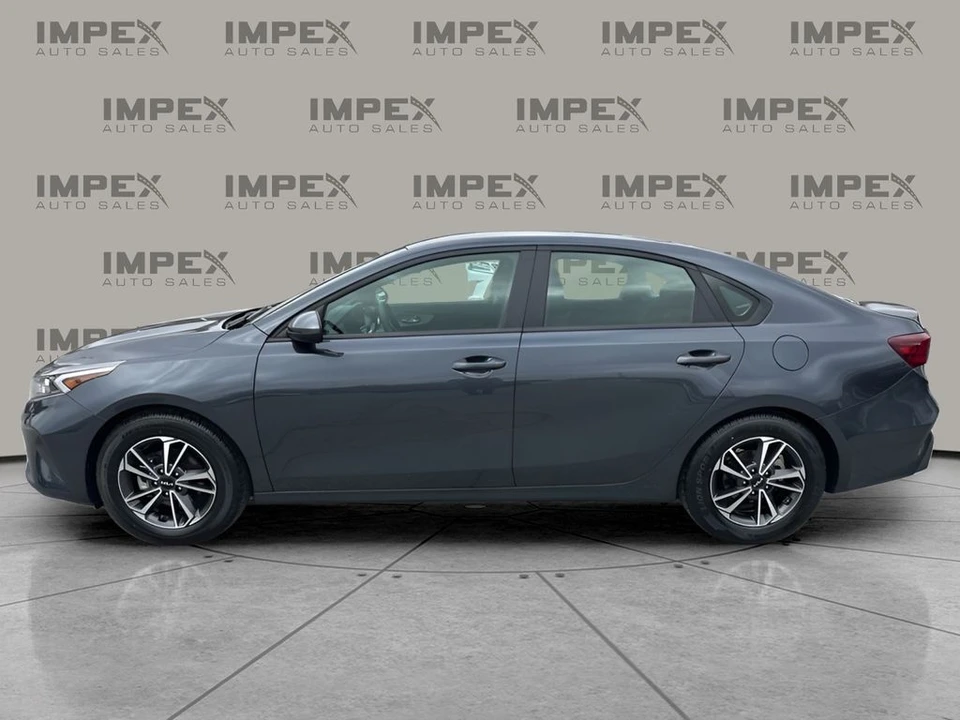 2023 Kia Forte - Image 2 of 21