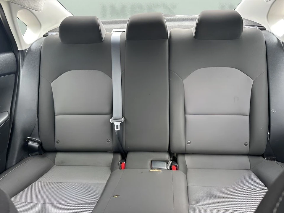 2023 Kia Forte - Image 10 of 21