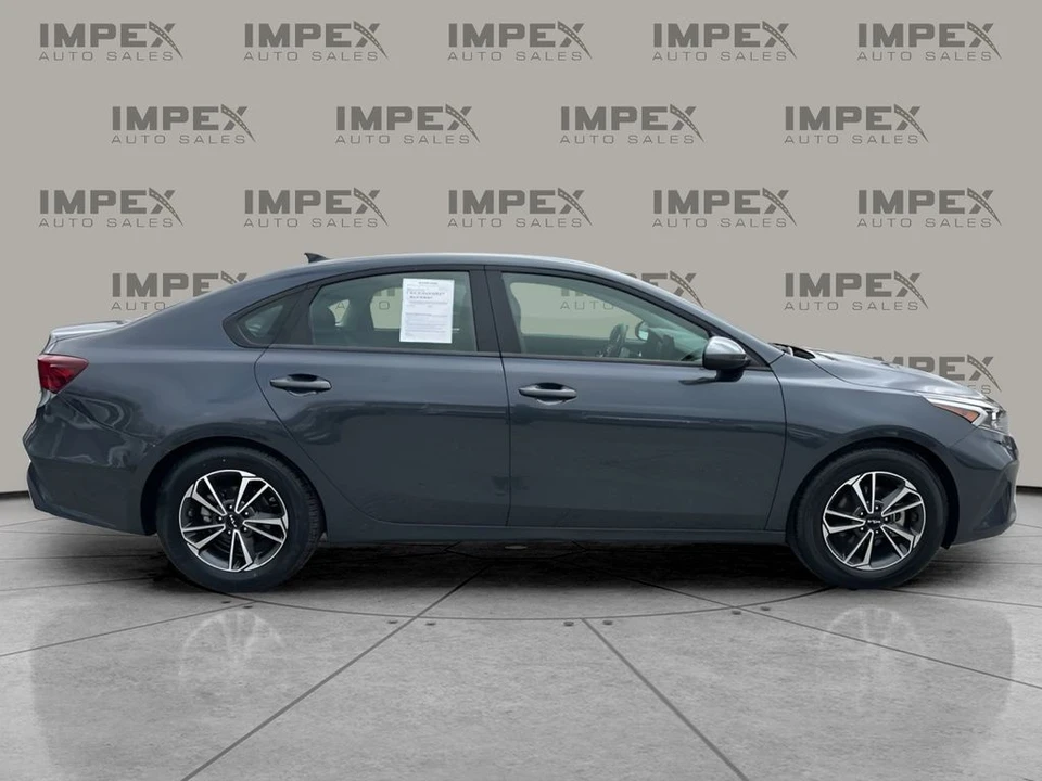 2023 Kia Forte - Image 6 of 21