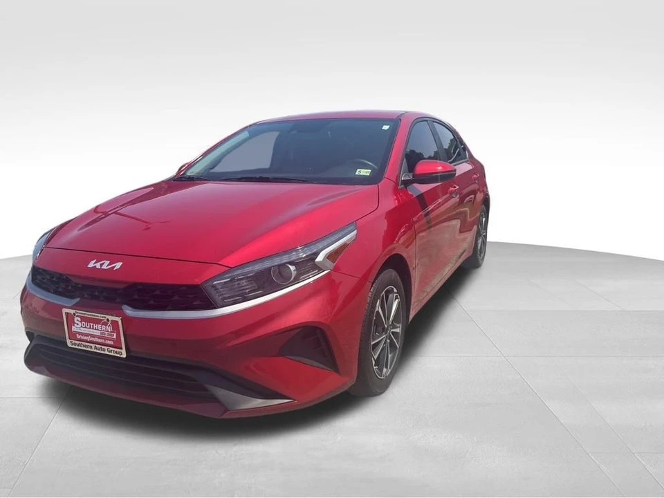2023 Kia Forte - Image 6 of 12