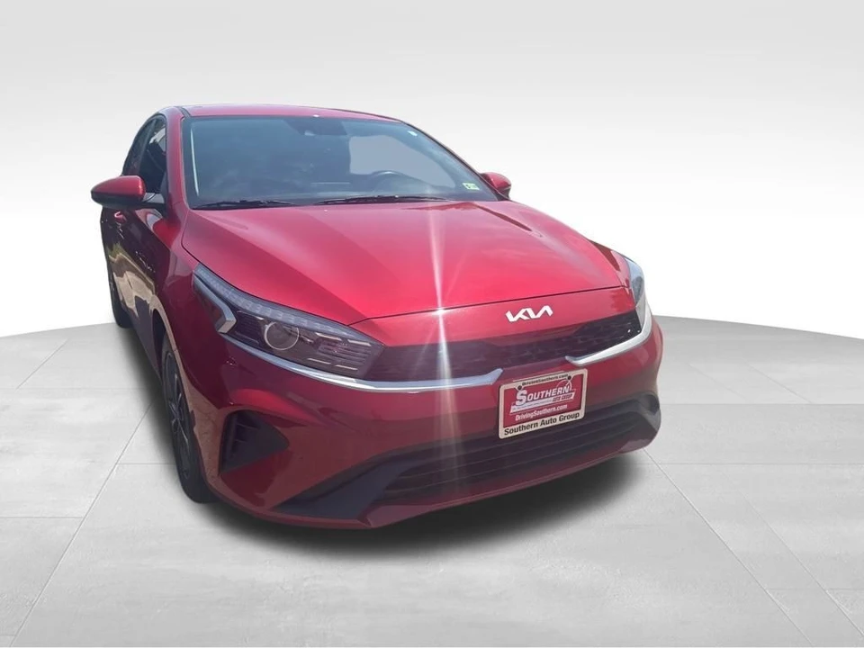 2023 Kia Forte - Image 11 of 12