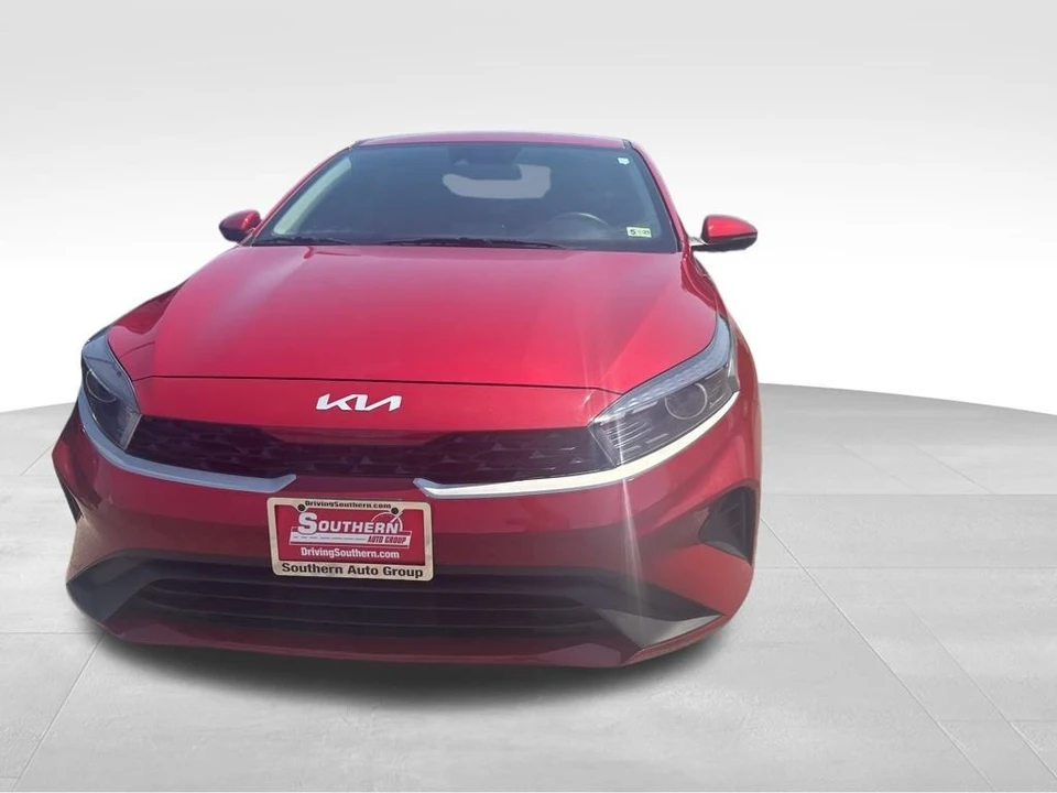 2023 Kia Forte - Image 9 of 12