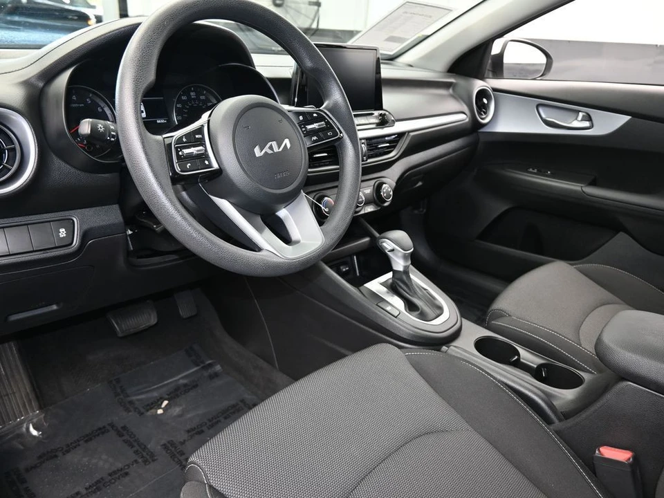 2023 Kia Forte - Image 12 of 12