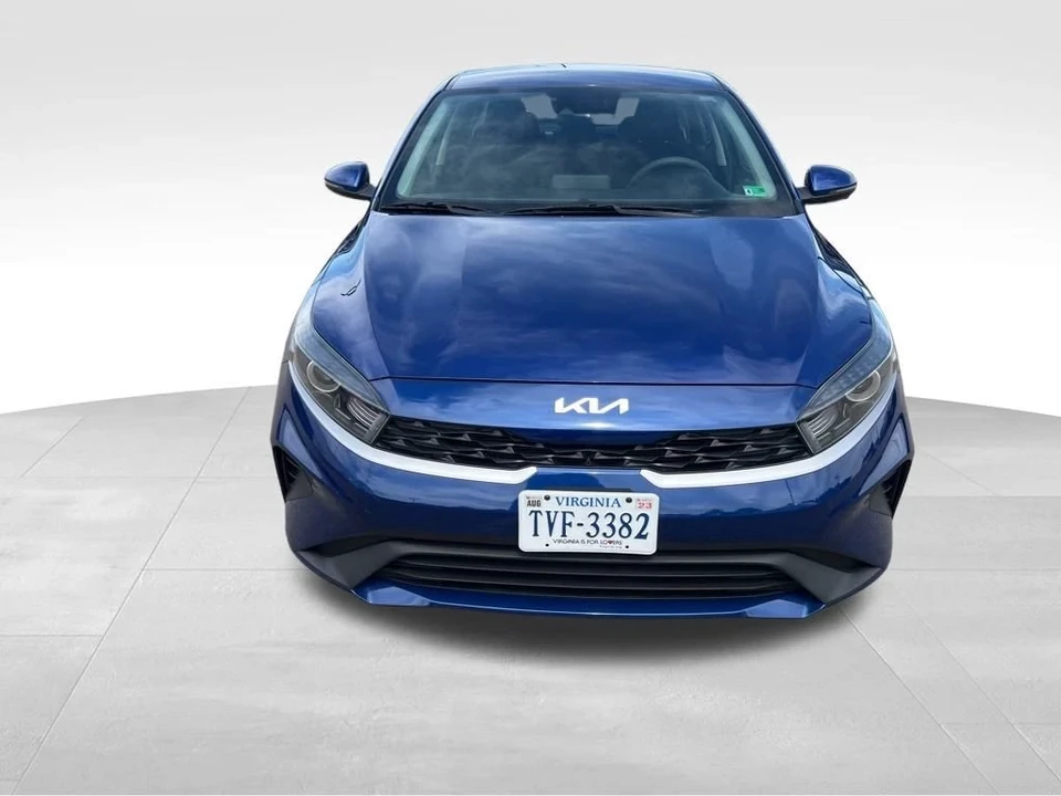 2023 Kia Forte - Image 9 of 12