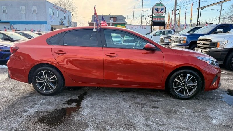 2023 Kia Forte - Image 11 of 12