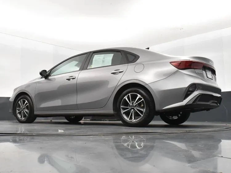 2023 Kia Forte - Image 12 of 12