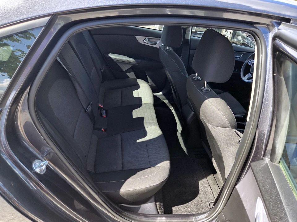 2023 Kia Forte - Image 11 of 19