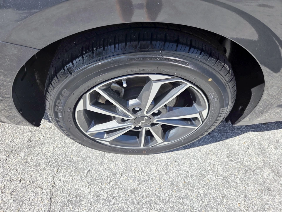 2023 Kia Forte - Image 15 of 19