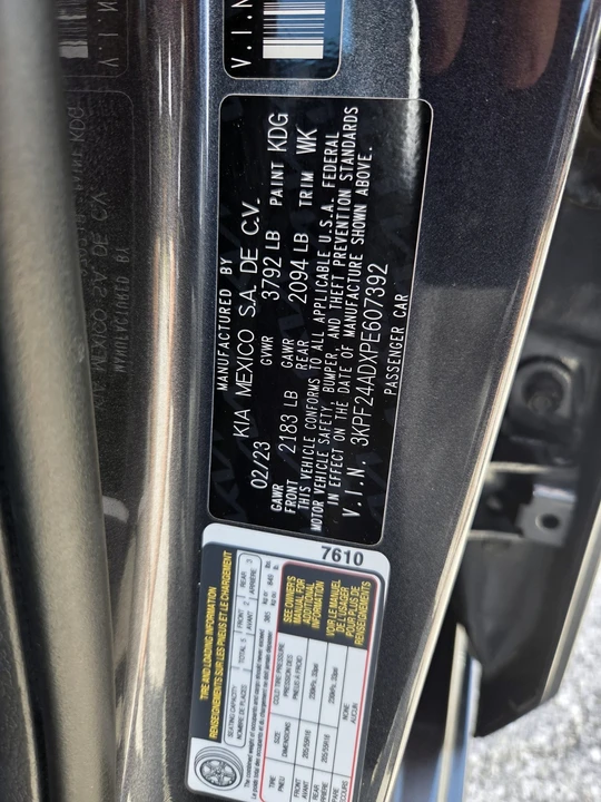 2023 Kia Forte - Image 17 of 19