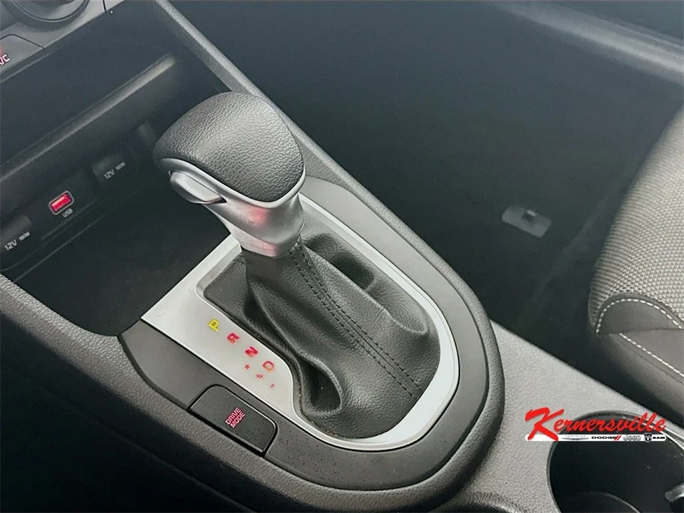2023 Kia Forte - Image 16 of 21