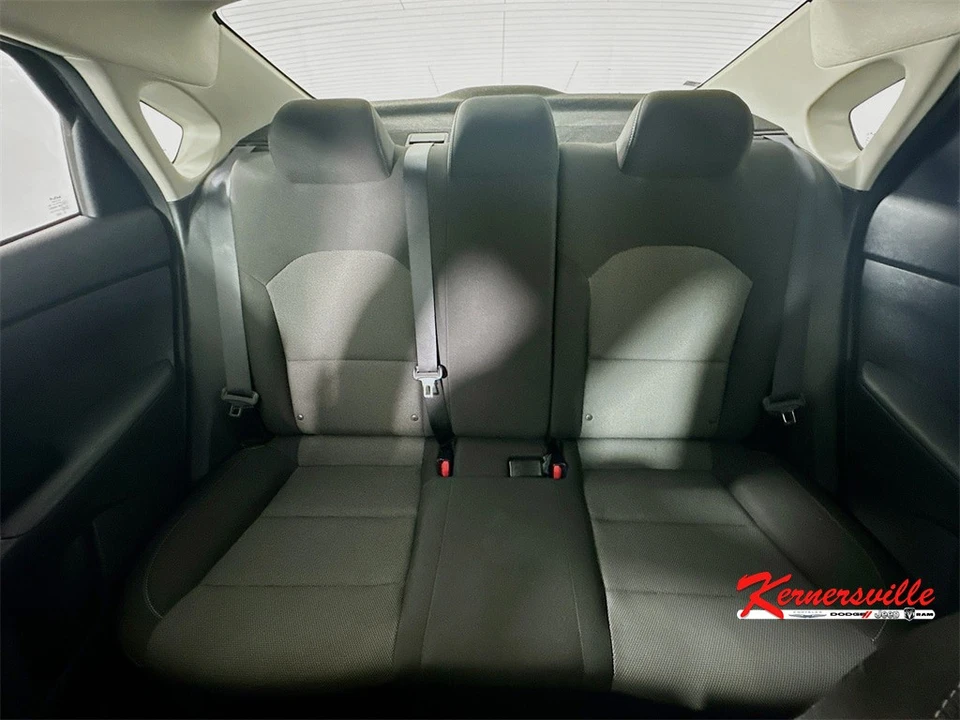 2023 Kia Forte - Image 13 of 21