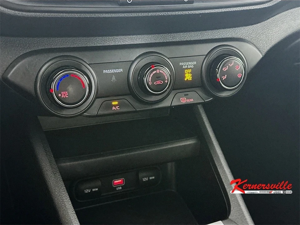 2023 Kia Forte - Image 18 of 21