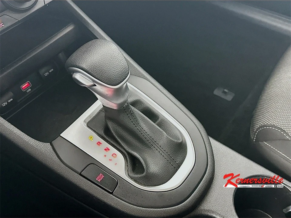 2023 Kia Forte - Image 16 of 21