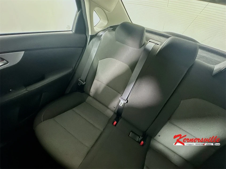 2023 Kia Forte - Image 12 of 21