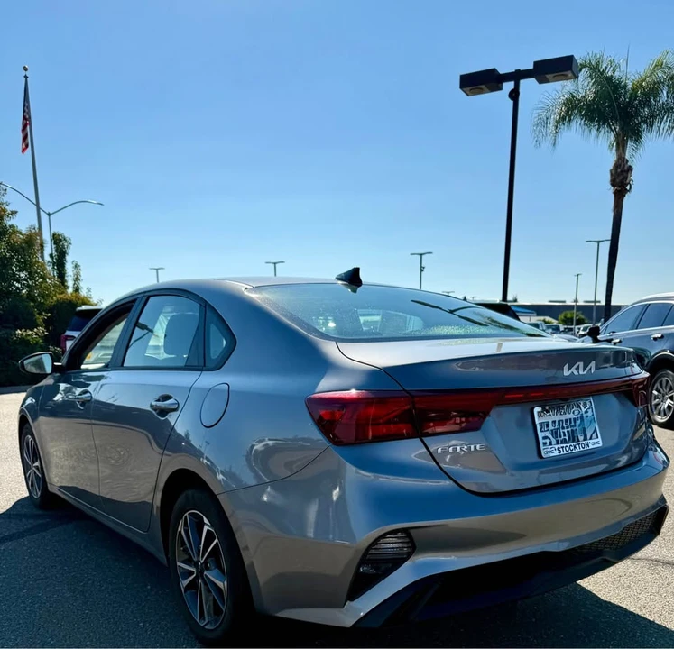 2023 Kia Forte - Image 10 of 20