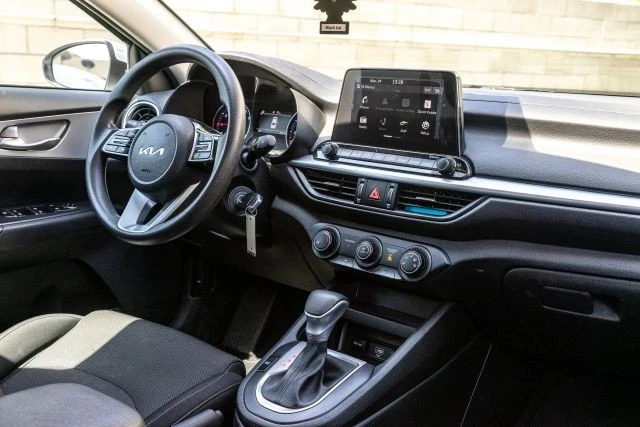 2023 Kia Forte - Image 16 of 21