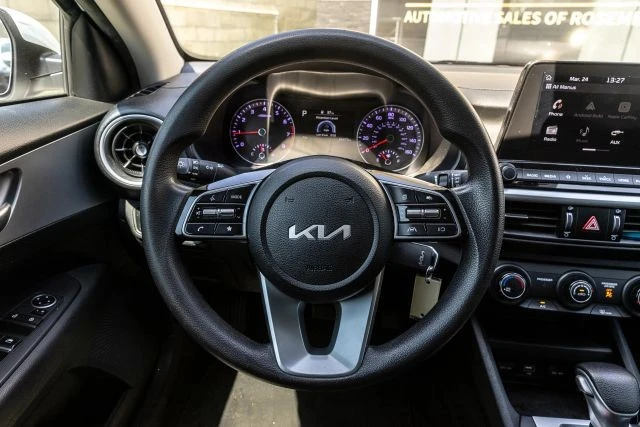 2023 Kia Forte - Image 21 of 21