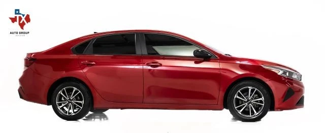 2023 Kia Forte - Image 7 of 21