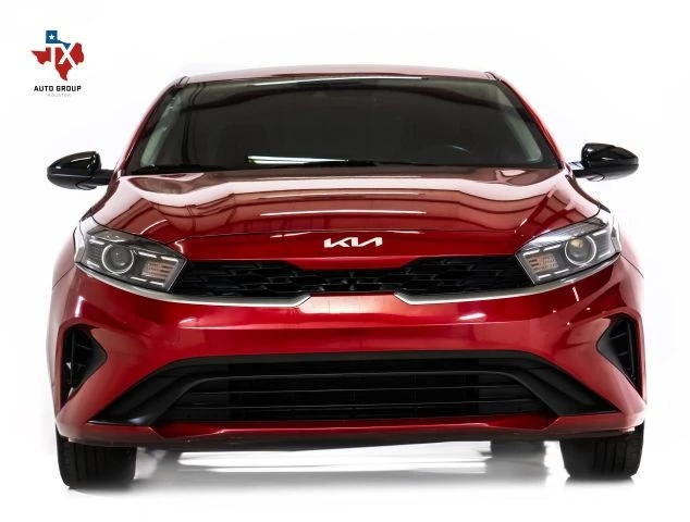 2023 Kia Forte - Image 10 of 12