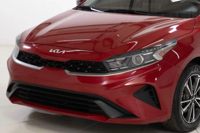 2023 Kia Forte - Image 12 of 21
