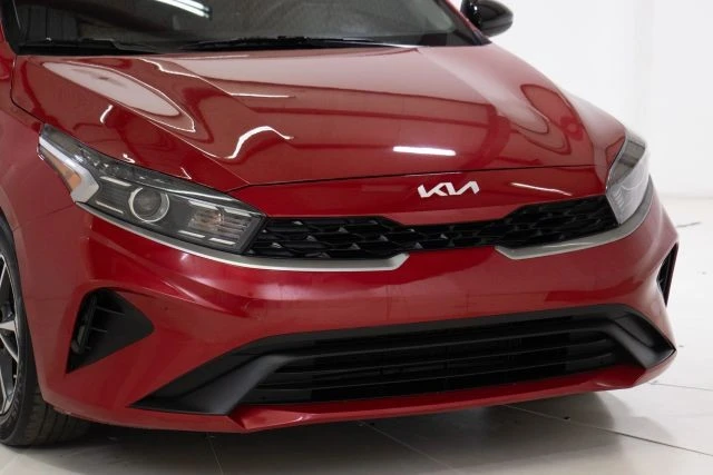 2023 Kia Forte - Image 13 of 21