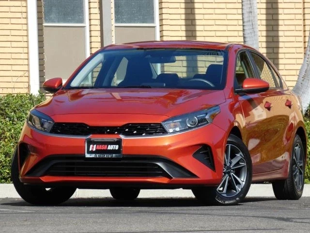 2023 Kia Forte - Image 4 of 21