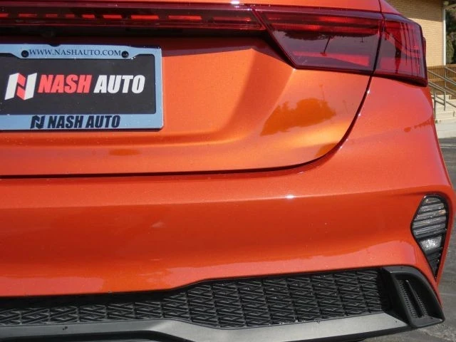 2023 Kia Forte - Image 9 of 21