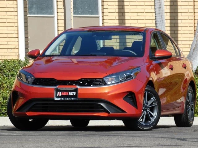 2023 Kia Forte - Image 3 of 21