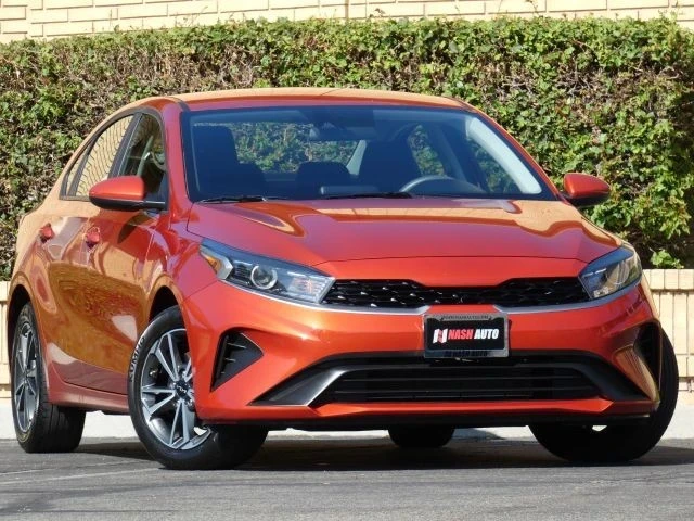 2023 Kia Forte - Image 3 of 21