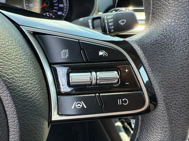 2023 Kia Forte - Image 19 of 21