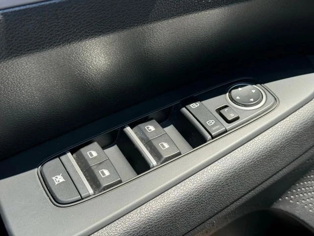 2023 Kia Forte - Image 15 of 21
