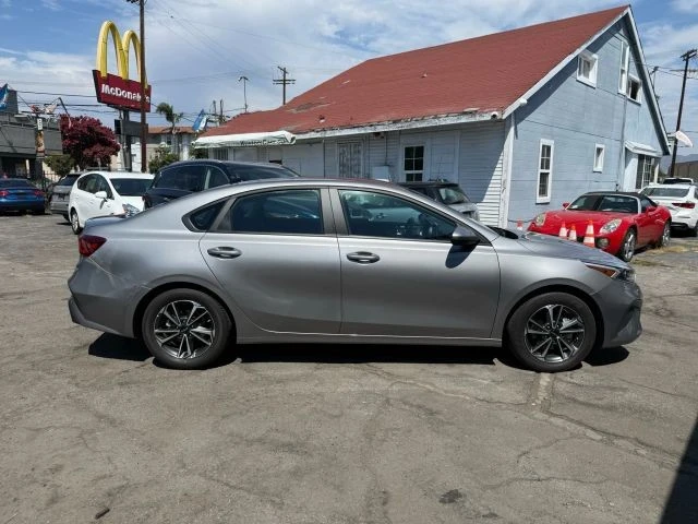 2023 Kia Forte - Image 4 of 21