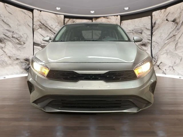 2023 Kia Forte - Image 8 of 13