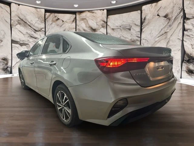 2023 Kia Forte - Image 3 of 13