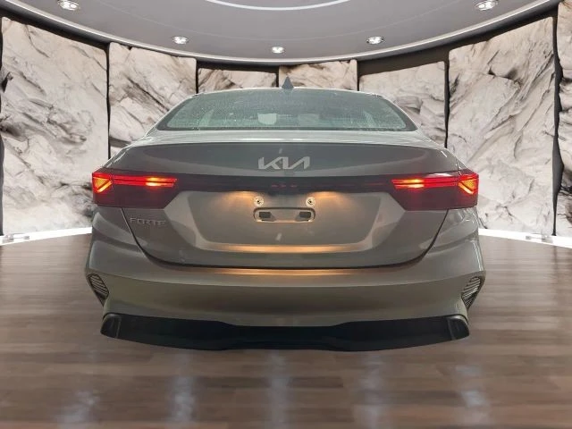 2023 Kia Forte - Image 4 of 13