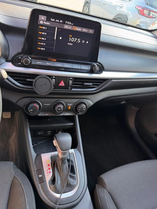 2023 Kia Forte - Image 14 of 15