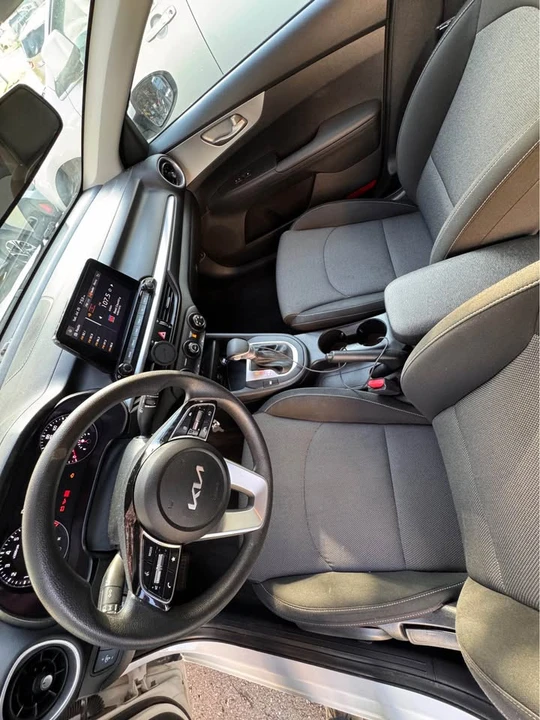 2023 Kia Forte - Image 15 of 15